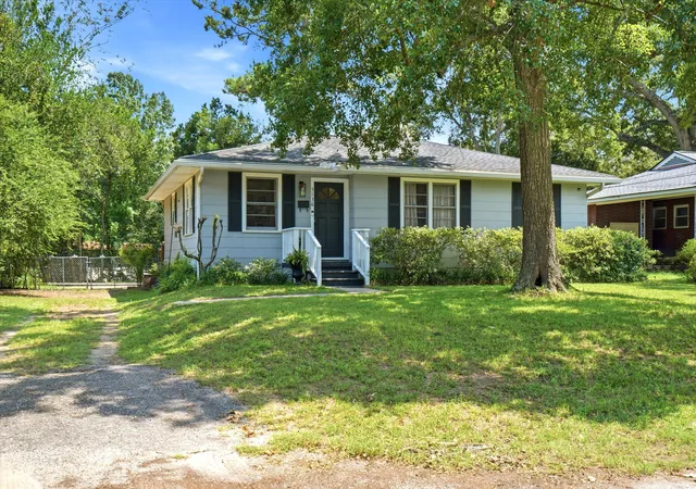 Photo 3 of Single family home for sale at 5136 Conway St, North Charleston, SC 29405 | MLS# 26024541 | Listing updated on 2026-09-14