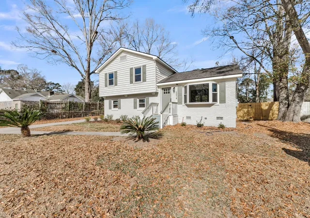 Photo 3 of Single family home for sale at 3278 Poindexter Rd, North Charleston, SC 29420 | MLS# 26001282 | Listing updated on 2026-01-20