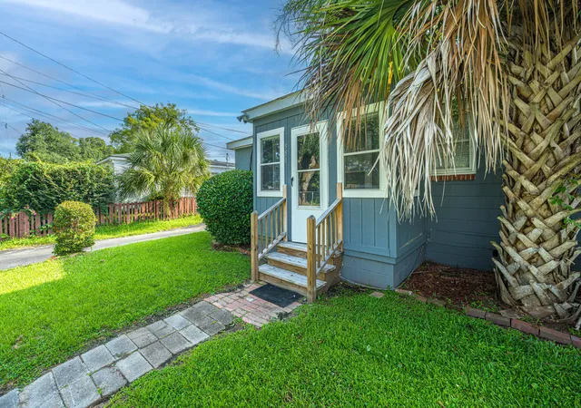 Photo 3 of Single family home for sale at 950 Battery Ave, Charleston, SC 29407 | MLS# 26024382 | Listing updated on 2026-09-11