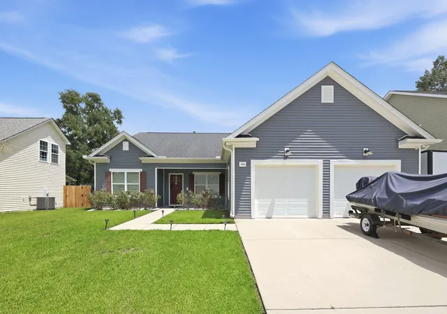 Photo 1 of Single family home for sale at 146 Pointer Dr, Goose Creek, SC 29445 | MLS# 26023032 | Listing updated on 2026-09-02