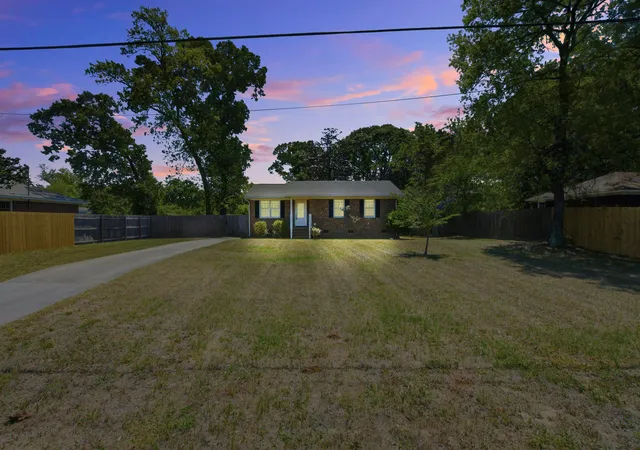 Photo 1 of Single family home for sale at 3627 Marginal Rd, Mount Pleasant, SC 29466 | MLS# 26012041 | Listing updated on 2026-07-18