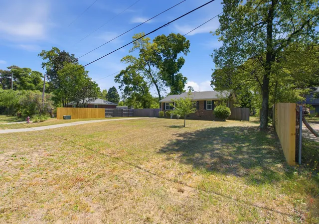 Photo 4 of Single family home for sale at 3627 Marginal Rd, Mount Pleasant, SC 29466 | MLS# 26012041 | Listing updated on 2026-07-18