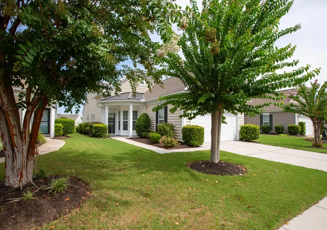 Single family home for sale at 184 Sea Lavender Ln, Summerville, SC 29486 | MLS# 25028761