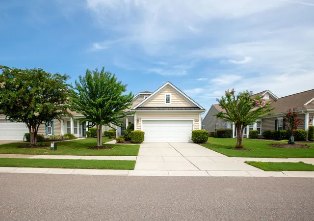 Photo 3 of Single family home for sale at 184 Sea Lavender Ln, Summerville, SC 29486 | MLS# 25028761 | Listing updated on 2026-09-16