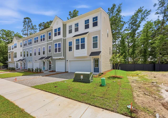 Homes for sale in Johns Island, SC | 134 Fernbank Road Ct, Johns Island, SC 29455 | MLS# 26017280