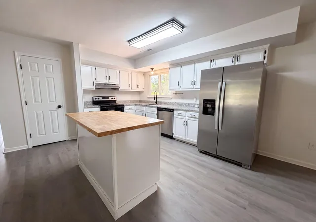 Photo 2 of Single family home for sale at 619 Piedmont Ln, Ladson, SC 29456 | MLS# 26019280 | Listing updated on 2026-09-17