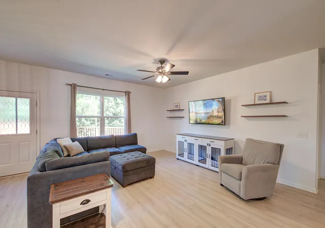 4th image of 2015 Elvington Rd, Johns Island, SC 29455 | MLS# 26022583