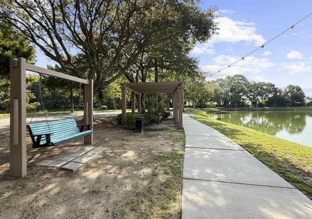 2nd image of 1025 Riverland Woods Pl, Charleston, SC 29412