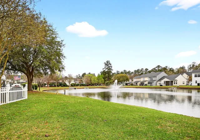 Photo 3 of Townhouse for sale at 300 Yellow Hawthorn Cir, Summerville, SC 29483 | MLS# 26016714 | Listing updated on 2026-09-18