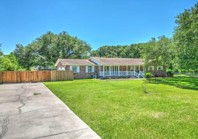 1st image of 1941 Varner St, Summerville, SC 29486 | MLS# 26016562