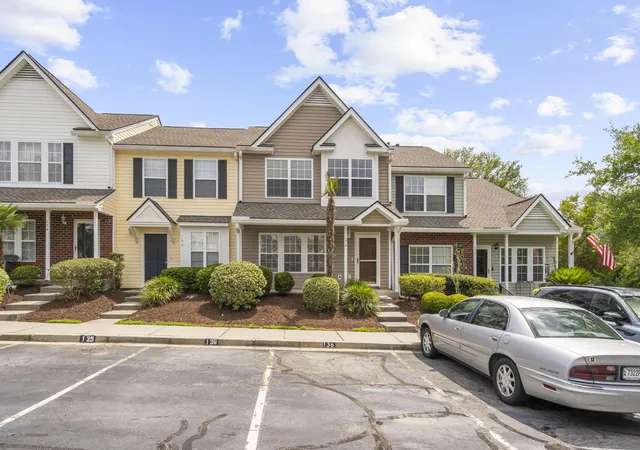 3rd image of 136 Macy Cir, Goose Creek, SC 29445 | MLS# 26015715