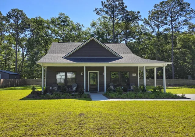 Homes for sale in Hollywood, SC | 6515 Hwy 162, Hollywood, SC 29449 | MLS# 26019665