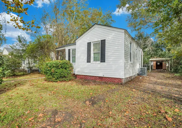 Photo 4 of Single family home for sale at 2665 Oregon Ave, North Charleston, SC 29405 | MLS# 24028887 | Listing updated on 2026-05-27
