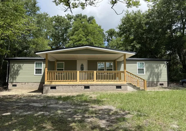 Photo 1 of Single family home for sale at 171 Mcalpine St, Orangeburg, SC 29115 | MLS# 26020679 | Listing updated on 2026-08-25