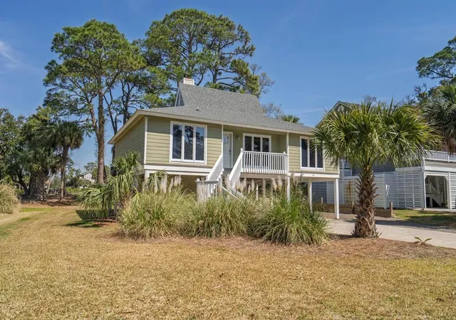 Photo 4 of Single family home for sale at 60 Rice Ln, Edisto Island, SC 29438 | MLS# 25029234 | Listing updated on 2026-08-24