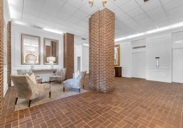 48th image of 14 Lockwood Dr #Apt 9j, Charleston, SC 29401 | MLS# 26010107