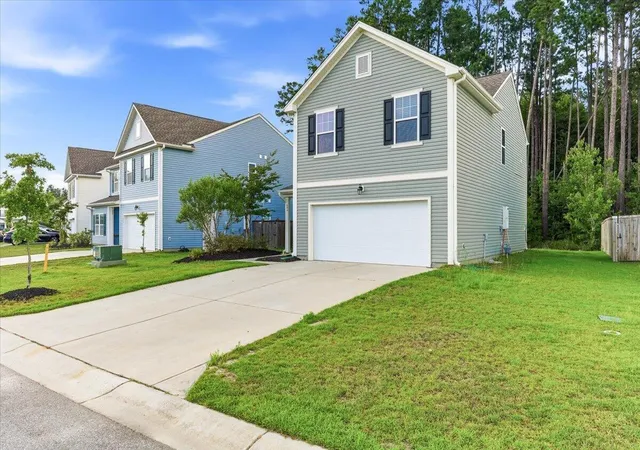 Homes for sale in Summerville, SC | 606 Snow Owl Dr, Summerville, SC 29486 | MLS# 26017508