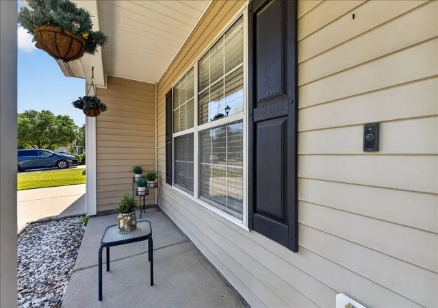 Photo 3 of Single family home for sale at 102 Vinca Dr, Goose Creek, SC 29445 | MLS# 26013127 | Listing updated on 2026-08-26