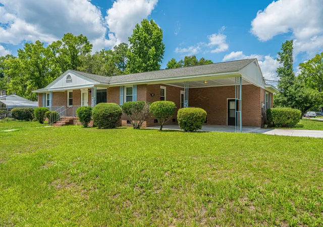 Photo 2 of Single family home for sale at 3220 Bonanza Rd, Charleston, SC 29414 | MLS# 26020980 | Listing updated on 2026-09-07