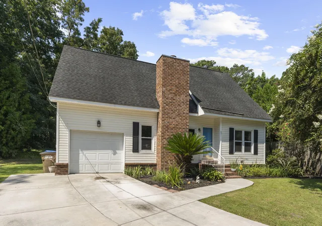 Photo 1 of Single family home for sale at 651 Semaht St, Charleston, SC 29412 | MLS# 26024427 | Listing updated on 2026-09-15