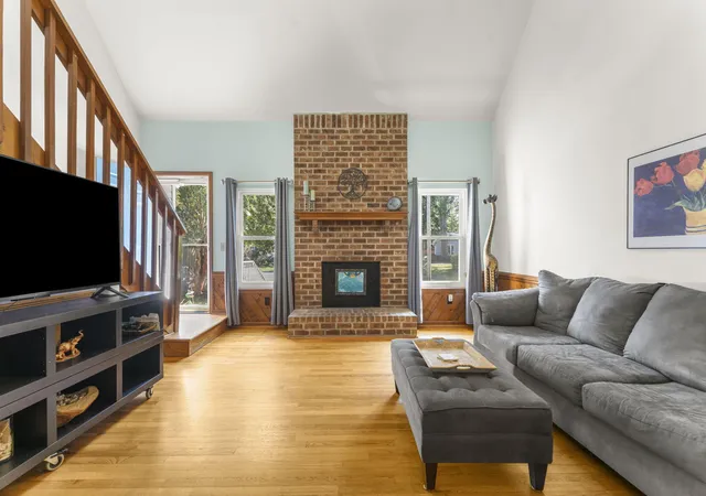 Photo 3 of Single family home for sale at 651 Semaht St, Charleston, SC 29412 | MLS# 26024427 | Listing updated on 2026-09-15