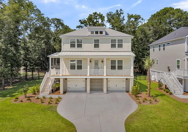 Photo 1 of Single family home for sale at 1416 Dahlia Rd, Mount Pleasant, SC 29464 | MLS# 26020911 | Listing updated on 2026-09-14