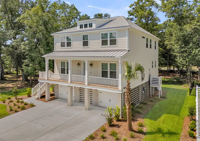 Photo 2 of Single family home for sale at 1416 Dahlia Rd, Mount Pleasant, SC 29464 | MLS# 26020911 | Listing updated on 2026-09-14