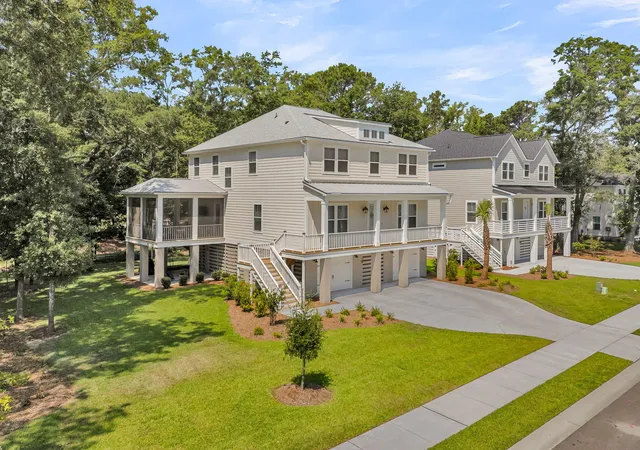 Photo 4 of Single family home for sale at 1416 Dahlia Rd, Mount Pleasant, SC 29464 | MLS# 26020911 | Listing updated on 2026-09-14