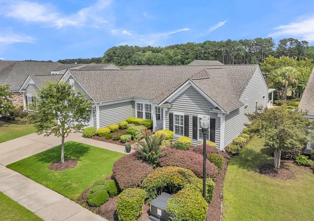 Photo 3 of Single family home for sale at 303 Oyster Bay Dr, Summerville, SC 29486 | MLS# 26023106 | Listing updated on 2026-09-02