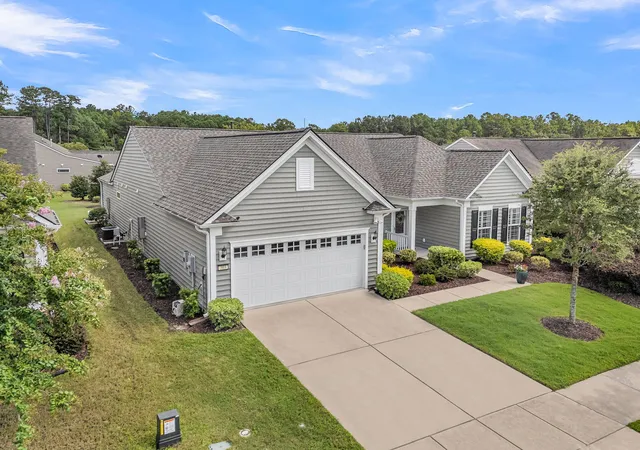 Photo 3 of Single family home for sale at 303 Oyster Bay Dr, Summerville, SC 29486 | MLS# 26023106 | Listing updated on 2026-09-02