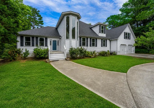 Photo 3 of Single family home for sale at 2644 Bohicket Rd, Johns Island, SC 29455 | MLS# 26013734 | Listing updated on 2026-08-21
