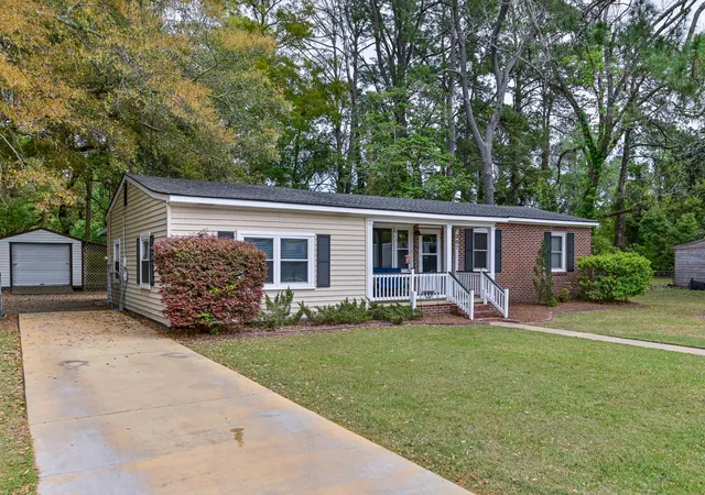 3rd image of 307 Burroughs Ave, Beaufort, SC 29902 | MLS# 26009421