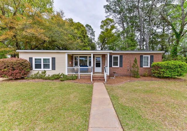 4th image of 307 Burroughs Ave, Beaufort, SC 29902 | MLS# 26009421