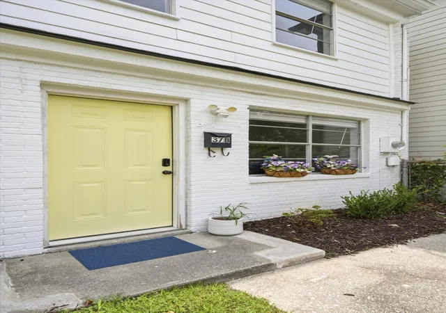 Photo 3 of Townhouse for sale at 37 F St #B, Charleston, SC 29403 | MLS# 26022975 | Listing updated on 2026-08-13
