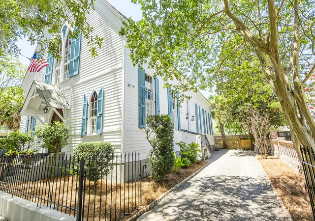 2nd image of 41 Pitt St, Charleston, SC 29401 | MLS# 26019450