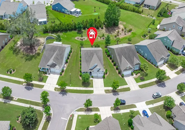 Photo 2 of Single family home for sale at 3053 Cross Vine Ln, Summerville, SC 29483 | MLS# 26021011 | Listing updated on 2026-10-01