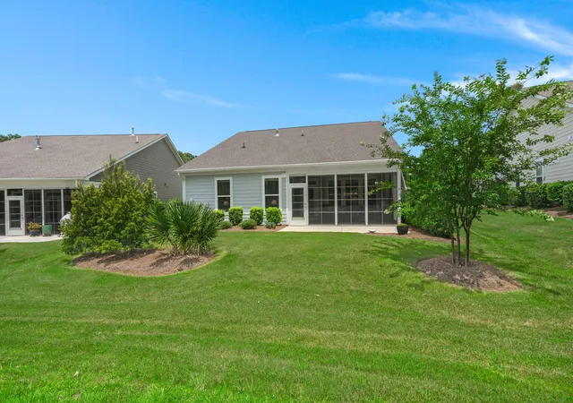 Photo 4 of Single family home for sale at 3053 Cross Vine Ln, Summerville, SC 29483 | MLS# 26021011 | Listing updated on 2026-10-01