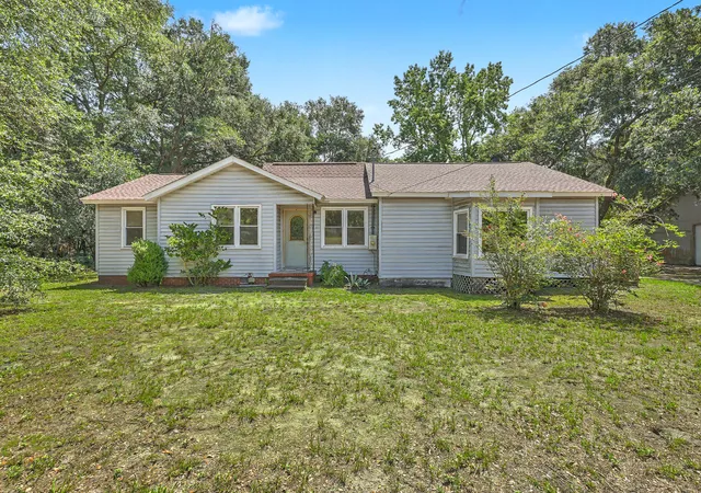 1st image of 1011 Leonard Dr, Johns Island, SC 29455 | MLS# 26021594