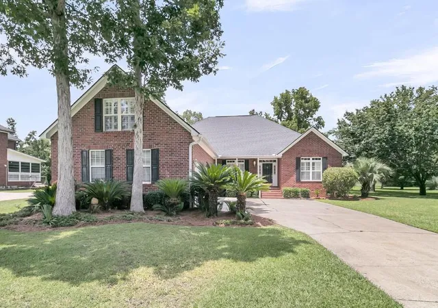 Photo 1 of Single family home for sale at 697 Hamlet Cir, Goose Creek, SC 29445 | MLS# 26024537 | Listing updated on 2026-09-29