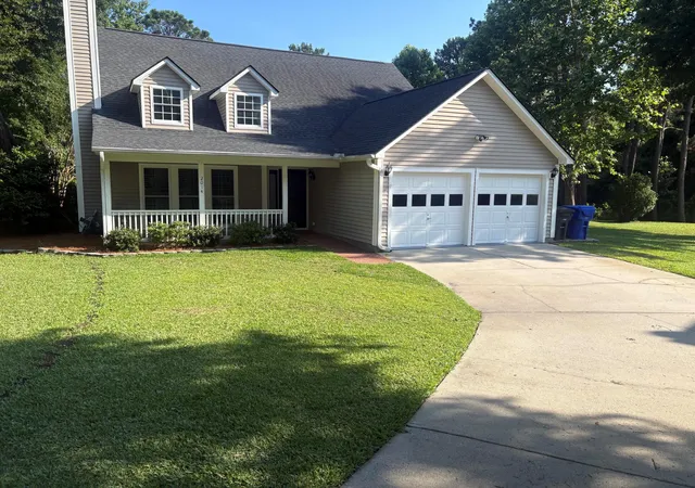 Photo 1 of Single family home for sale at 2014 Saphire Ct, Mount Pleasant, SC 29466 | MLS# 26018453 | Listing updated on 2026-08-24