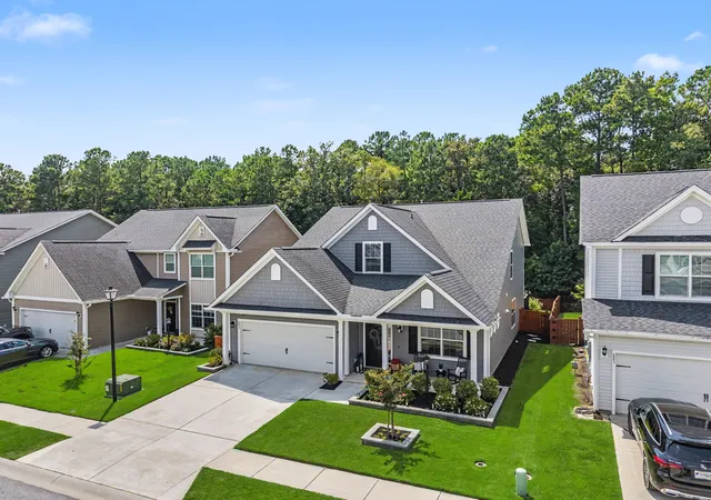 2nd image of 621 Pendleton Dr, Moncks Corner, SC 29461 | MLS# 26024179