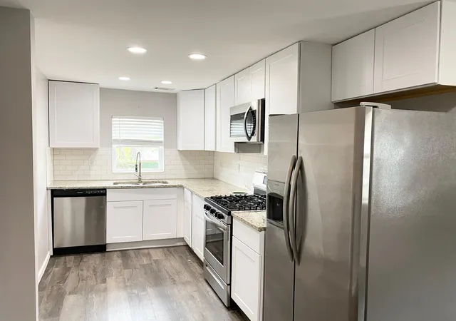 Photo 3 of Single family home for sale at 1125 Armstrong Ave, Charleston, SC 29407 | MLS# 26022788 | Listing updated on 2026-09-08