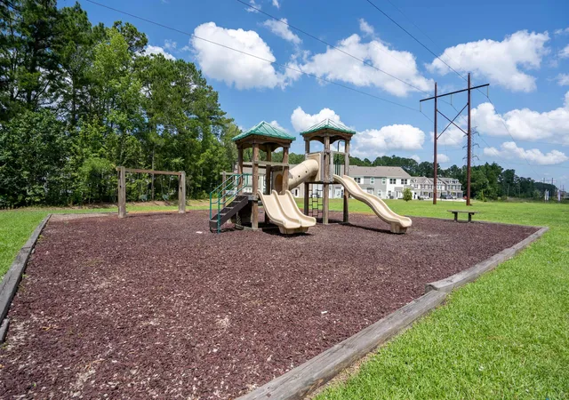 Photo 4 of Townhouse for sale at 413 Truman Dr, Goose Creek, SC 29445 | MLS# 26019158 | Listing updated on 2026-09-11