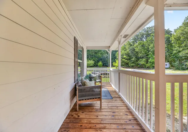 Photo 3 of Single family home for sale at 6792 Columbia Rd, Saint Matthews, SC 29135 | MLS# 26023478 | Listing updated on 2026-09-03