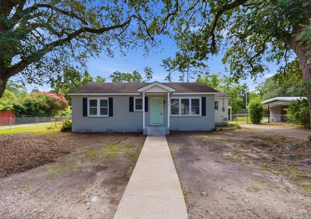 1st image of 114 Groves St, Walterboro, SC 29488 | MLS# 26022428