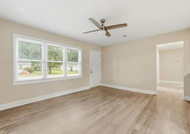 4th image of 114 Groves St, Walterboro, SC 29488 | MLS# 26022428