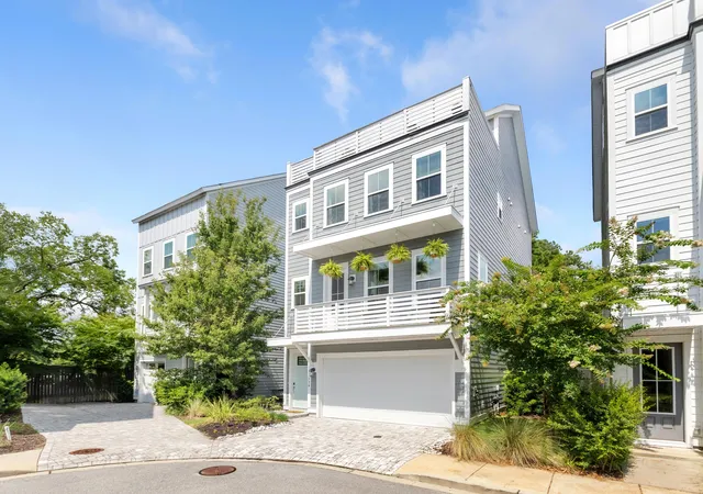 3rd image of 539 Cooper Village Ln, Mount Pleasant, SC 29464 | MLS# 26013883
