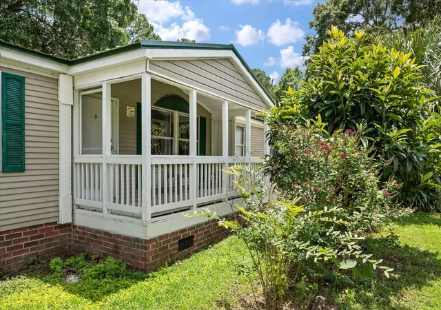 1st image of 125 Fall Creek Blvd, Summerville, SC 29483 | MLS# 26018274