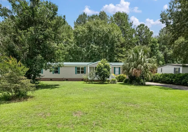 2nd image of 125 Fall Creek Blvd, Summerville, SC 29483 | MLS# 26018274