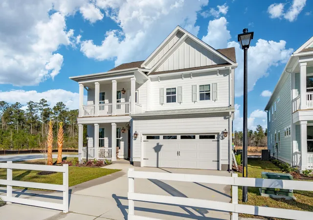 Photo 1 of Single family home for sale at 127 Cherrywood Dr, Summerville, SC 29483 | MLS# 26019009 | Listing updated on 2026-09-02